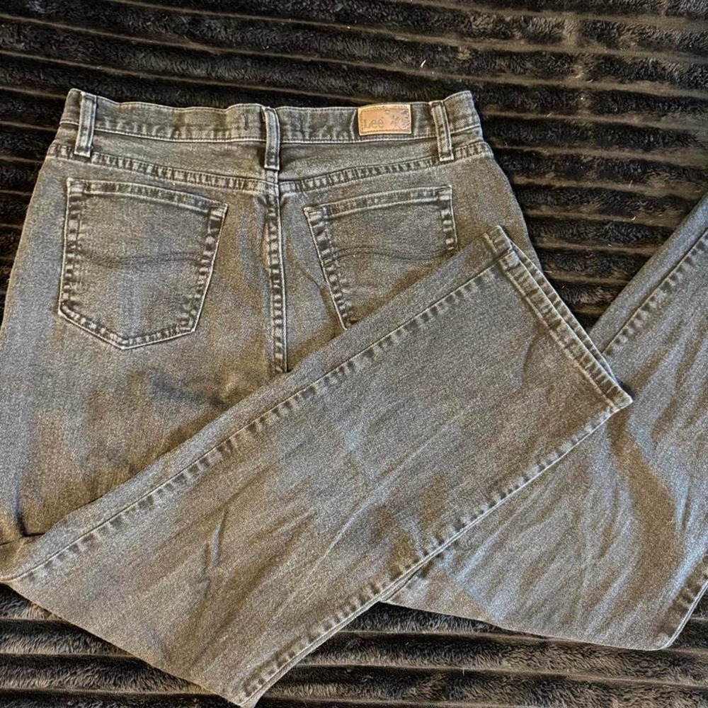 Lee relaxed straight leg at the waist jeans in gray & black